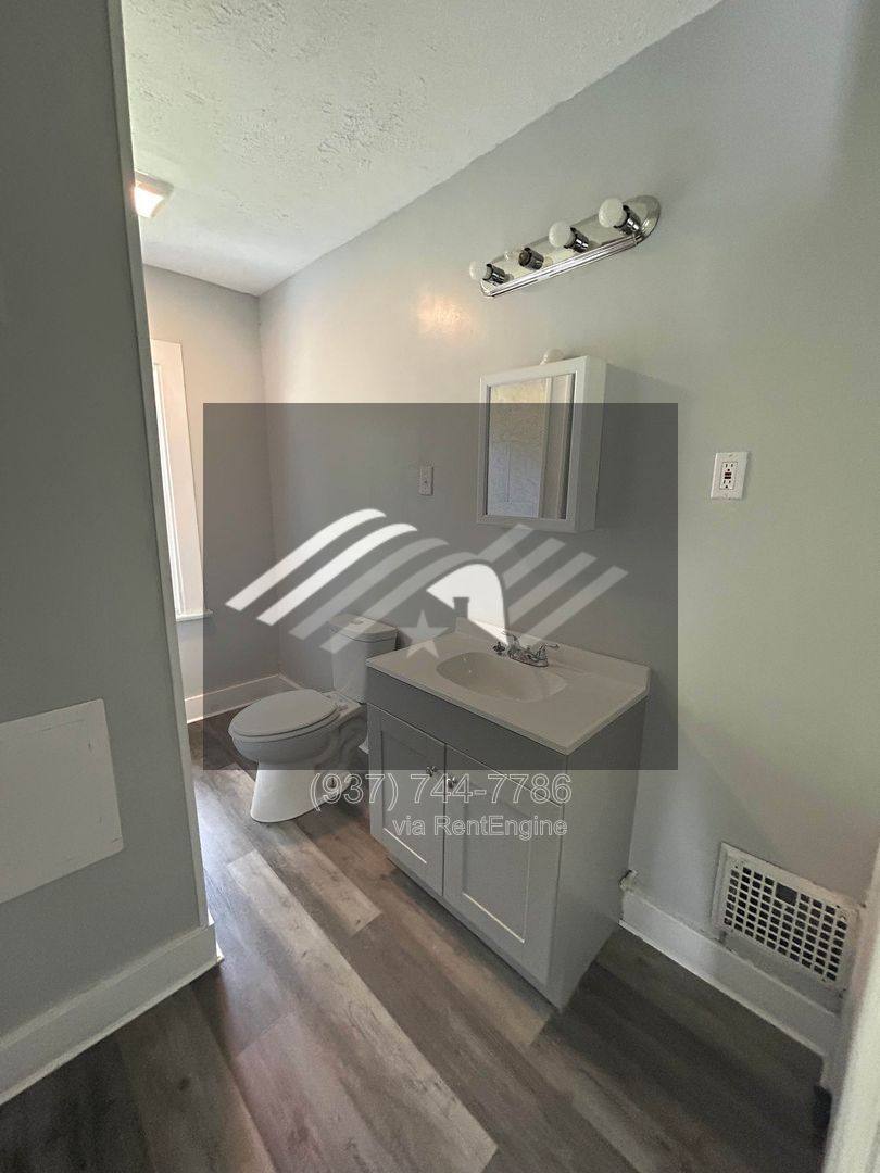 Apartment for rent at 951 Ferndale Ave, Dayton, OH 45406