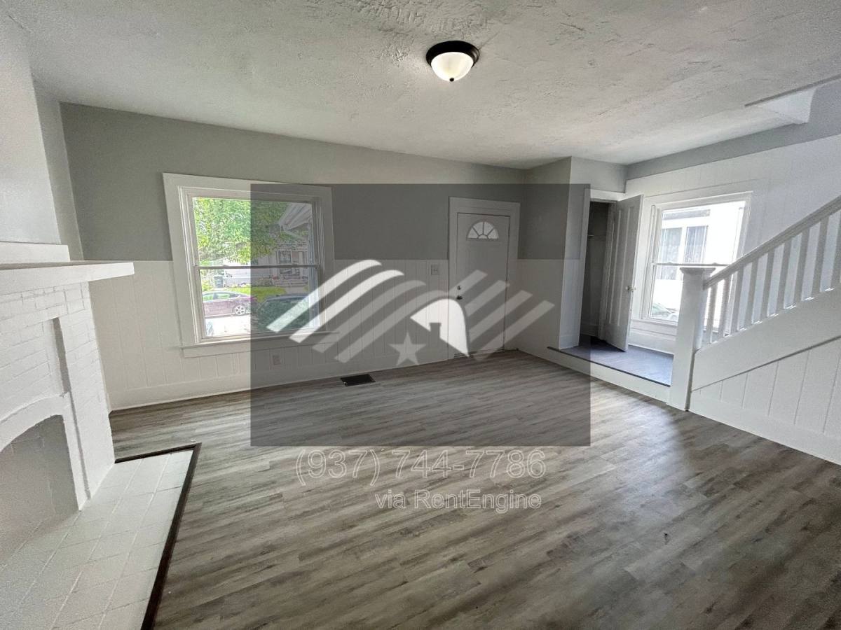 Apartment for rent at 951 Ferndale Ave, Dayton, OH 45406