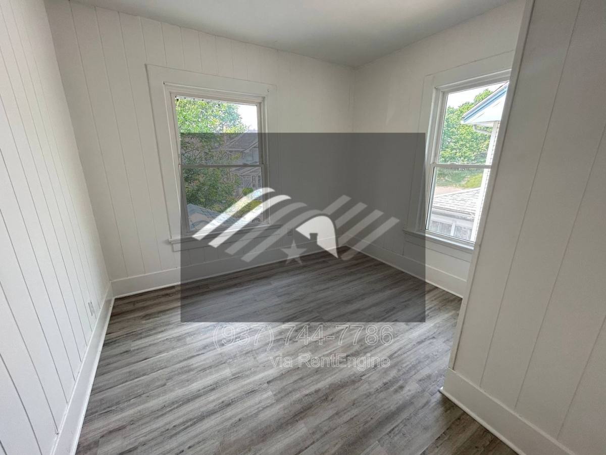 Apartment for rent at 951 Ferndale Ave, Dayton, OH 45406