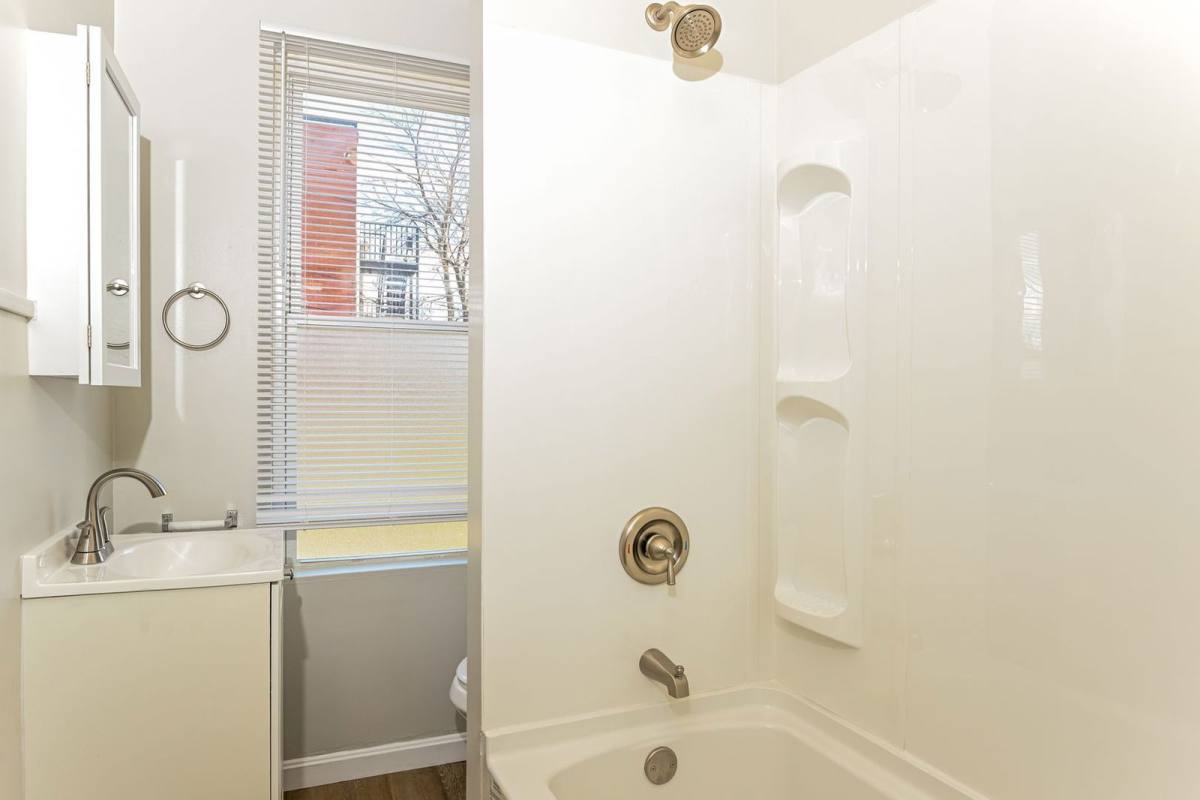 House for rent at 4 Kuhn St, Pittsburgh, PA 15211