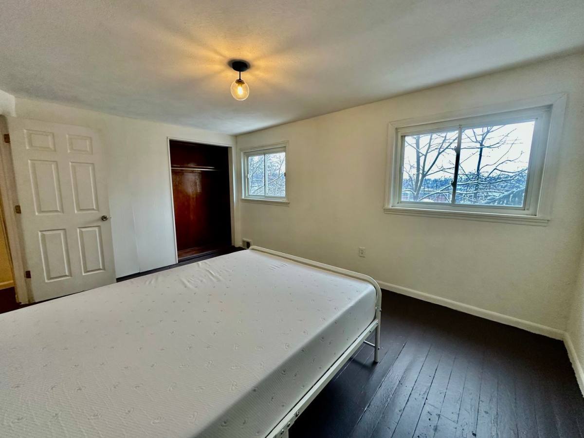 House for rent at 3016 Mary St, Pittsburgh, PA 15203