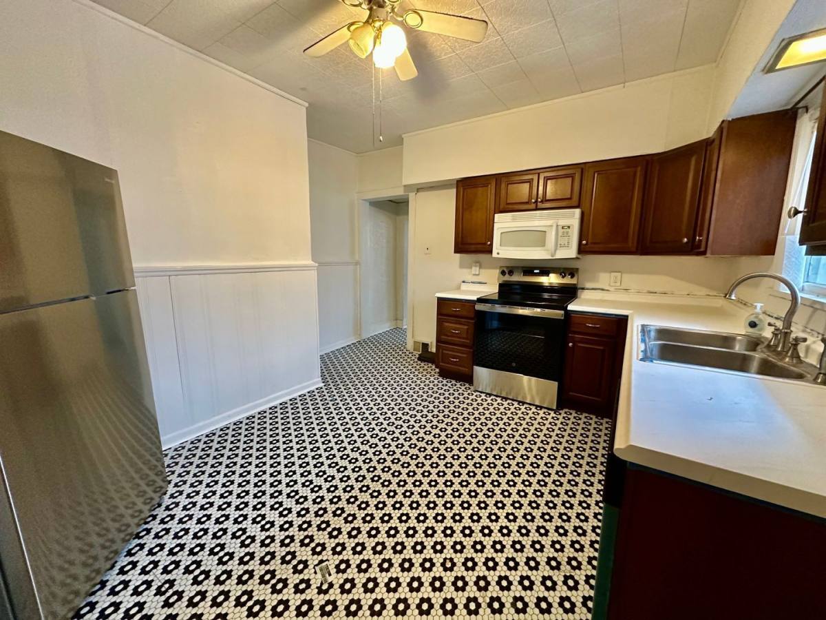 House for rent at 3016 Mary St, Pittsburgh, PA 15203