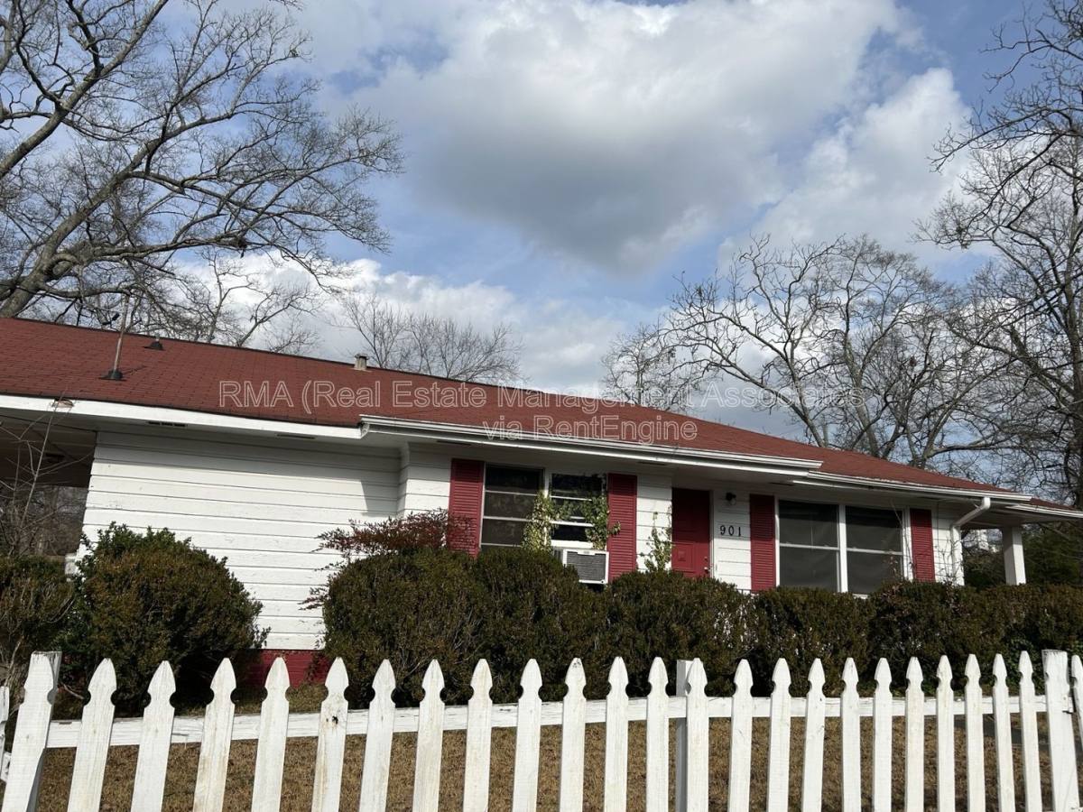 House for rent at 901 Ray St, Griffin, GA 30223