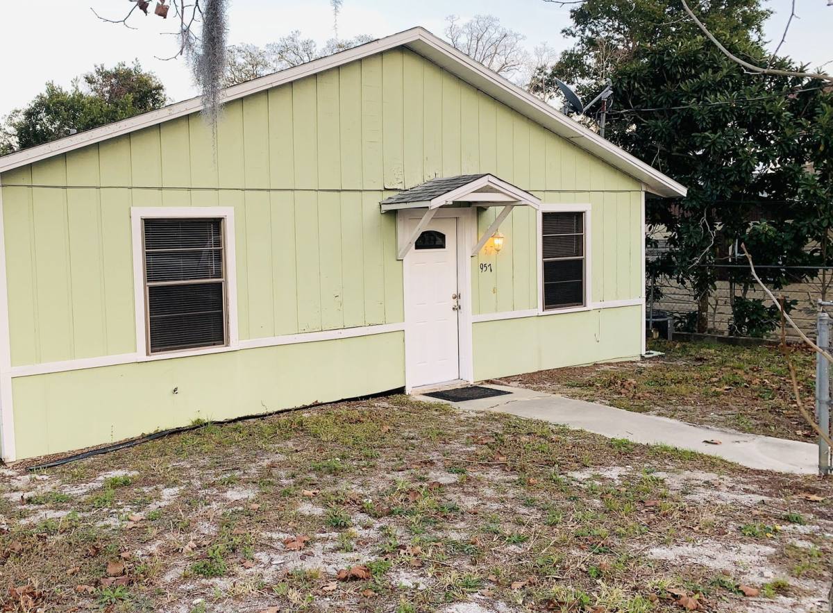 House for rent at 957 Glenwood St, Daytona Beach, FL 32117