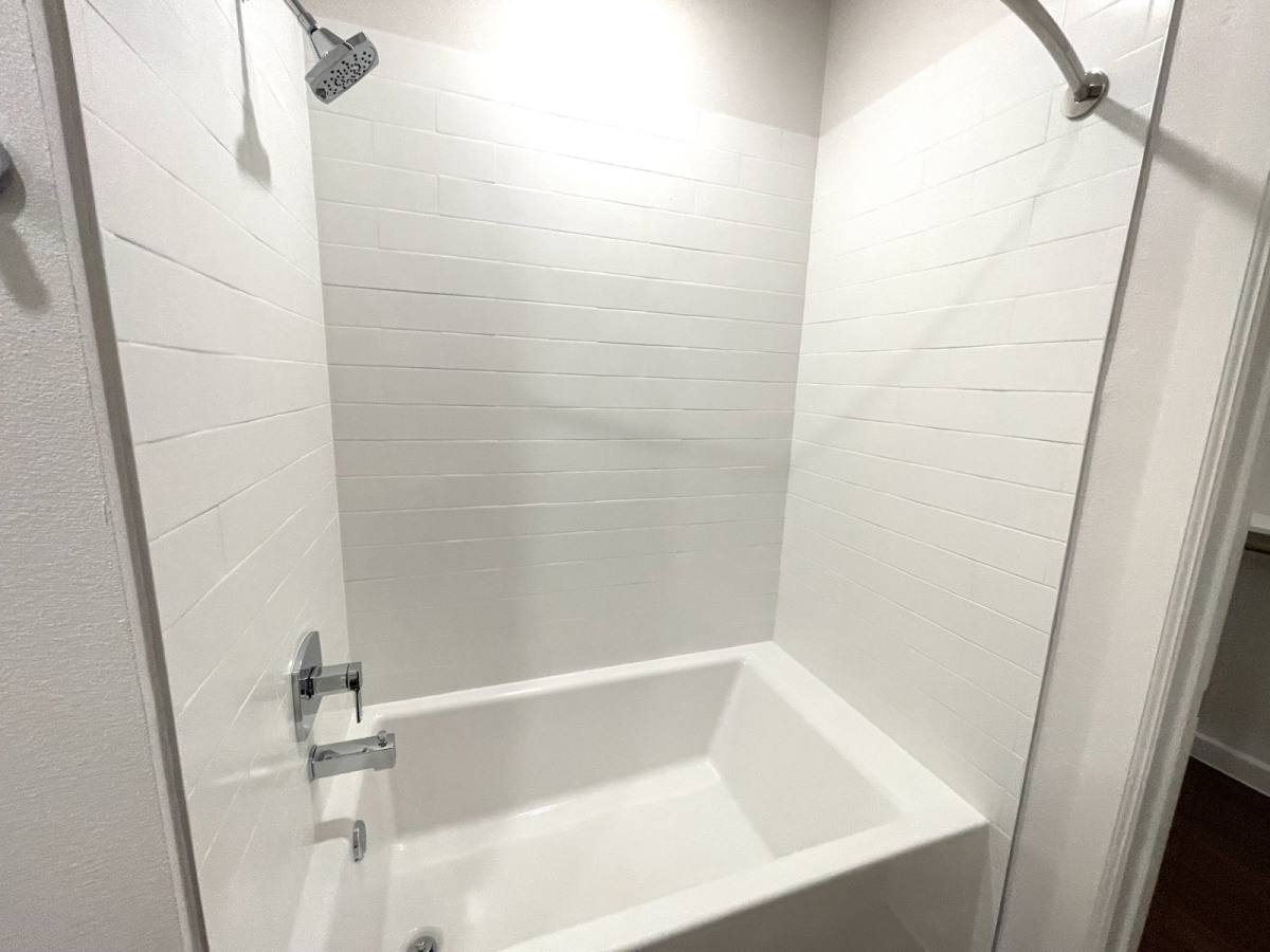 Apartment for rent at 2300 N Friendship Rd, Sherman, TX 75092