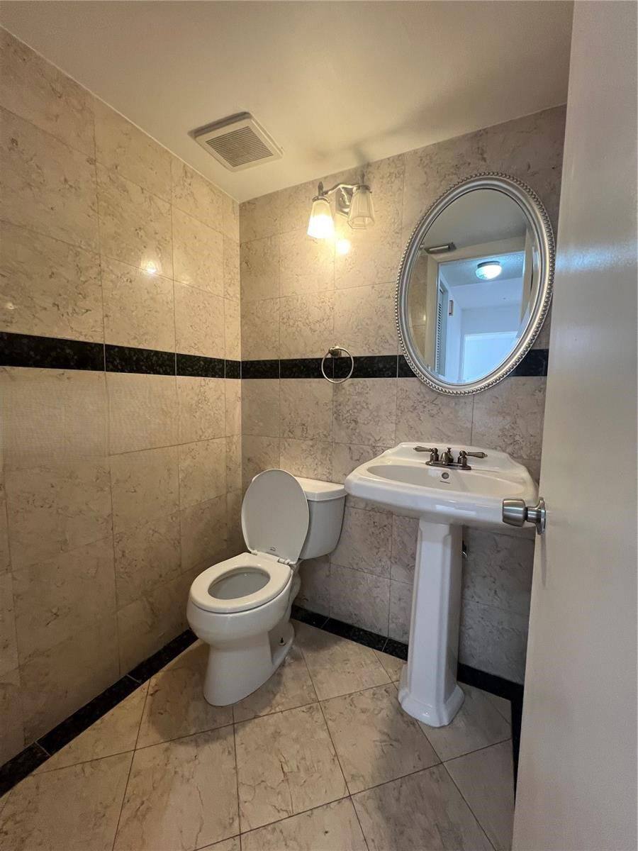 Townhouse for rent at 6834 SW 128th Place, Miami, FL 33183