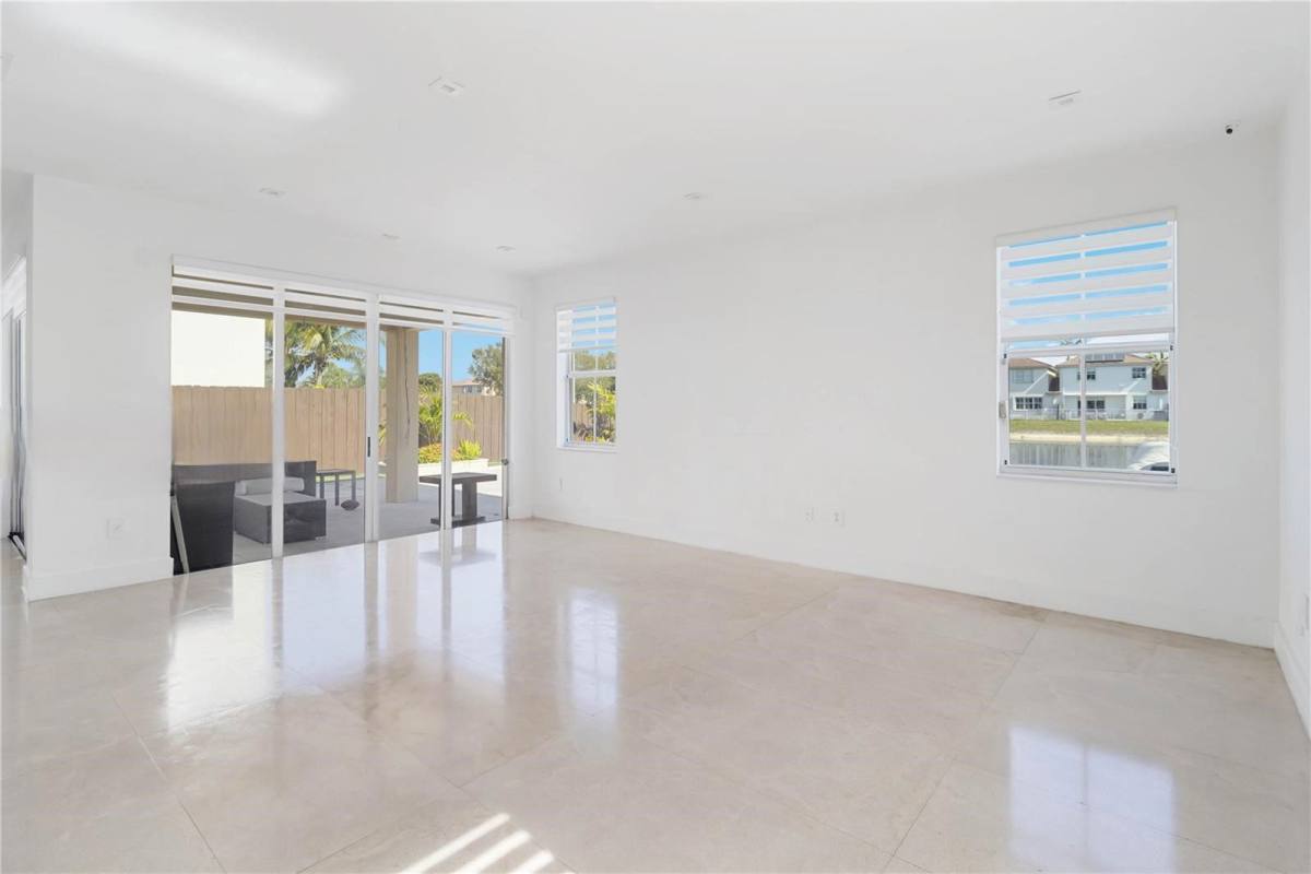 House for rent at 8551 NW 110th Ave, Miami, FL 33178