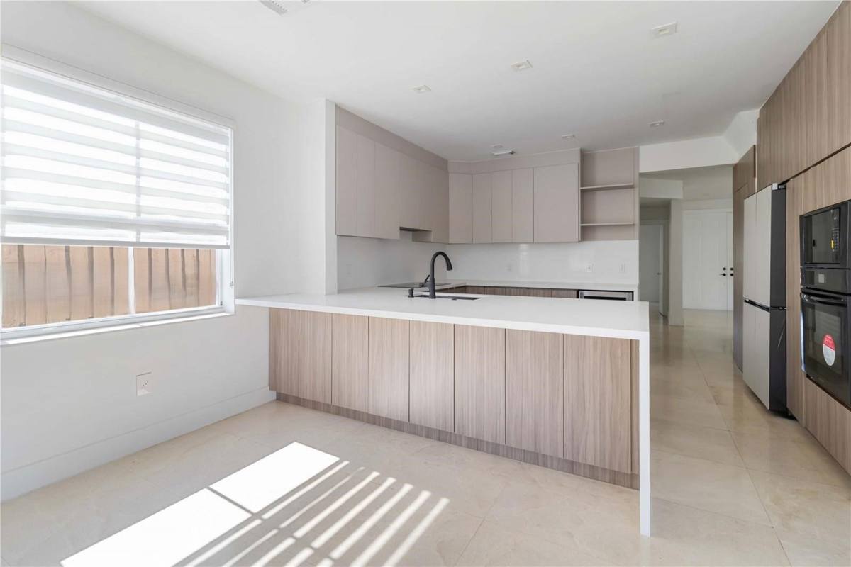 House for rent at 8551 NW 110th Ave, Miami, FL 33178