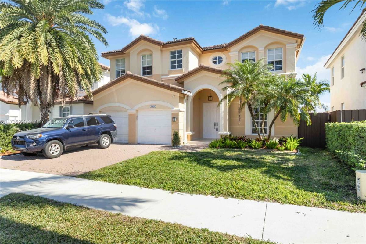 House for rent at 8551 NW 110th Ave, Miami, FL 33178