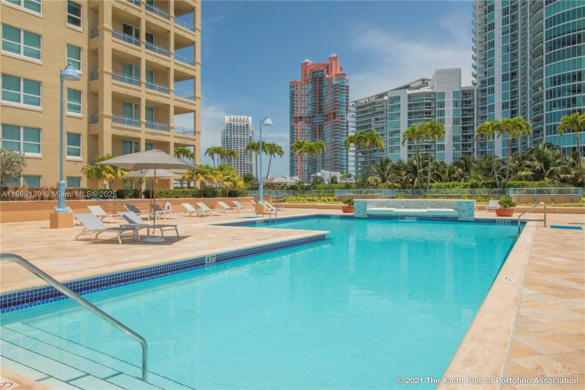Condo for rent at 90 Alton Rd #2611, Miami Beach, FL 33139