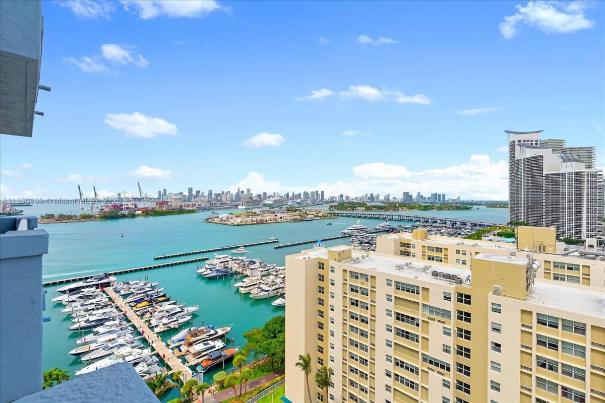 Condo for rent at 90 Alton Rd #2611, Miami Beach, FL 33139