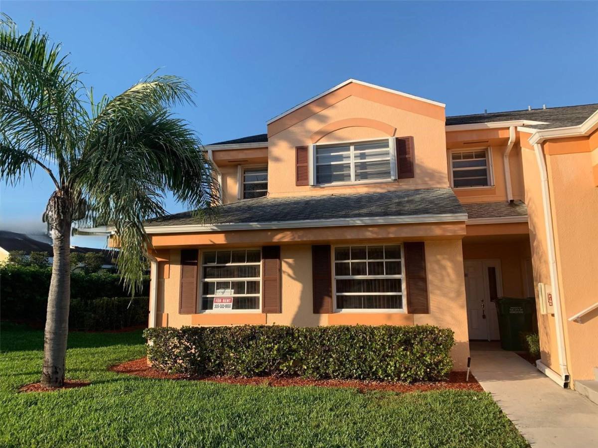 Apartment for rent at 2601 SE 19th Court, Homestead, FL 33035