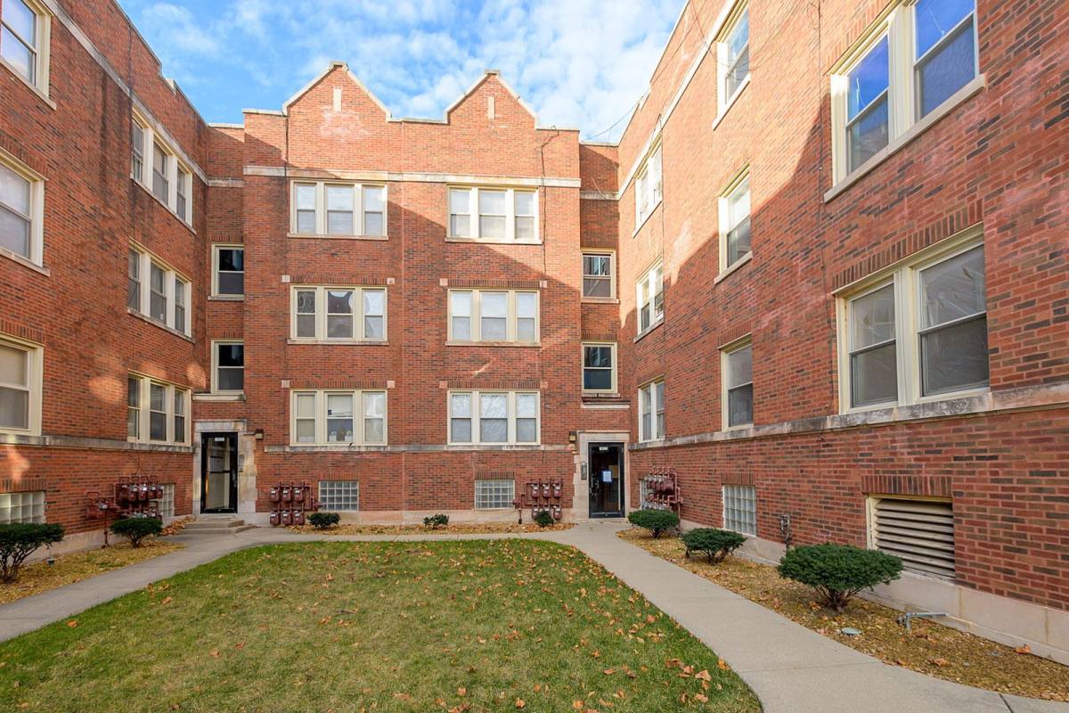10322 S Walden Parkway #1A, Chicago, IL 60643 - Apartment for Rent - Image 2