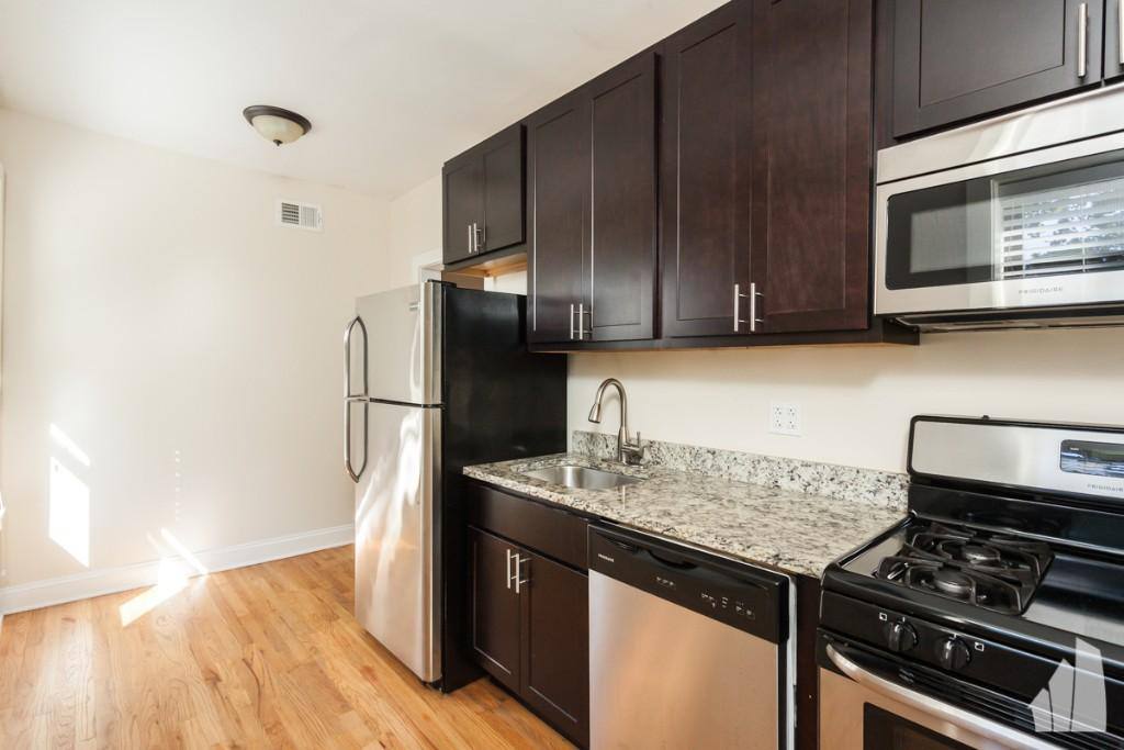 Apartment for rent at 4034 N Ashland #1E, Chicago, IL 60613