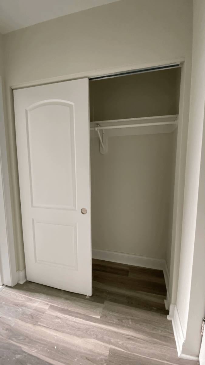 Apartment for rent at 3933 N Clarendon Ave #203, Chicago, IL 60613