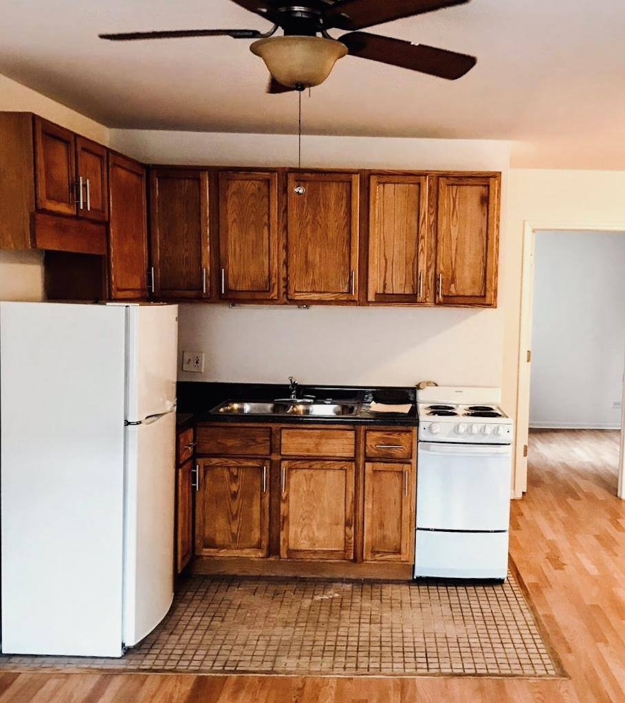 Apartment for rent at 3933 N Clarendon Ave #203, Chicago, IL 60613