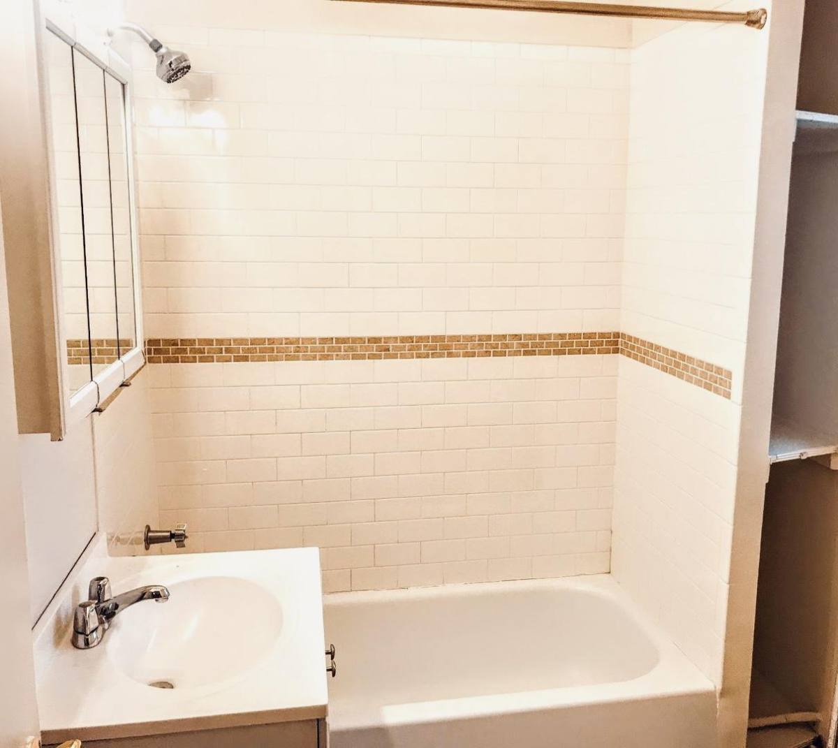 Apartment for rent at 3933 N Clarendon Ave #203, Chicago, IL 60613