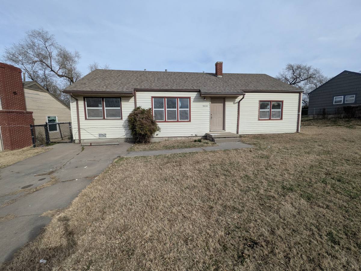 House for rent at 3024 E Carmen St, Wichita, KS 67214
