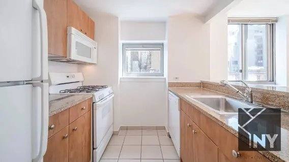Apartment for rent at 475 9th Ave #18L, New York, NY 10018