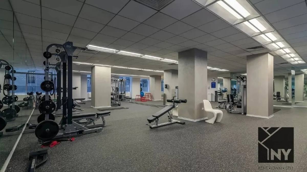 Apartment for rent at 102 W 27th St #21C, New York, NY 10001