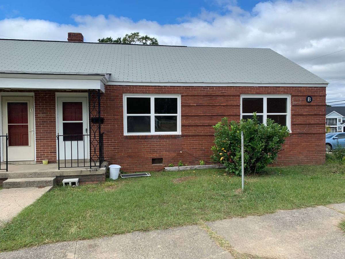 Apartment for rent at 3700 W Ave, Columbia, SC 29203