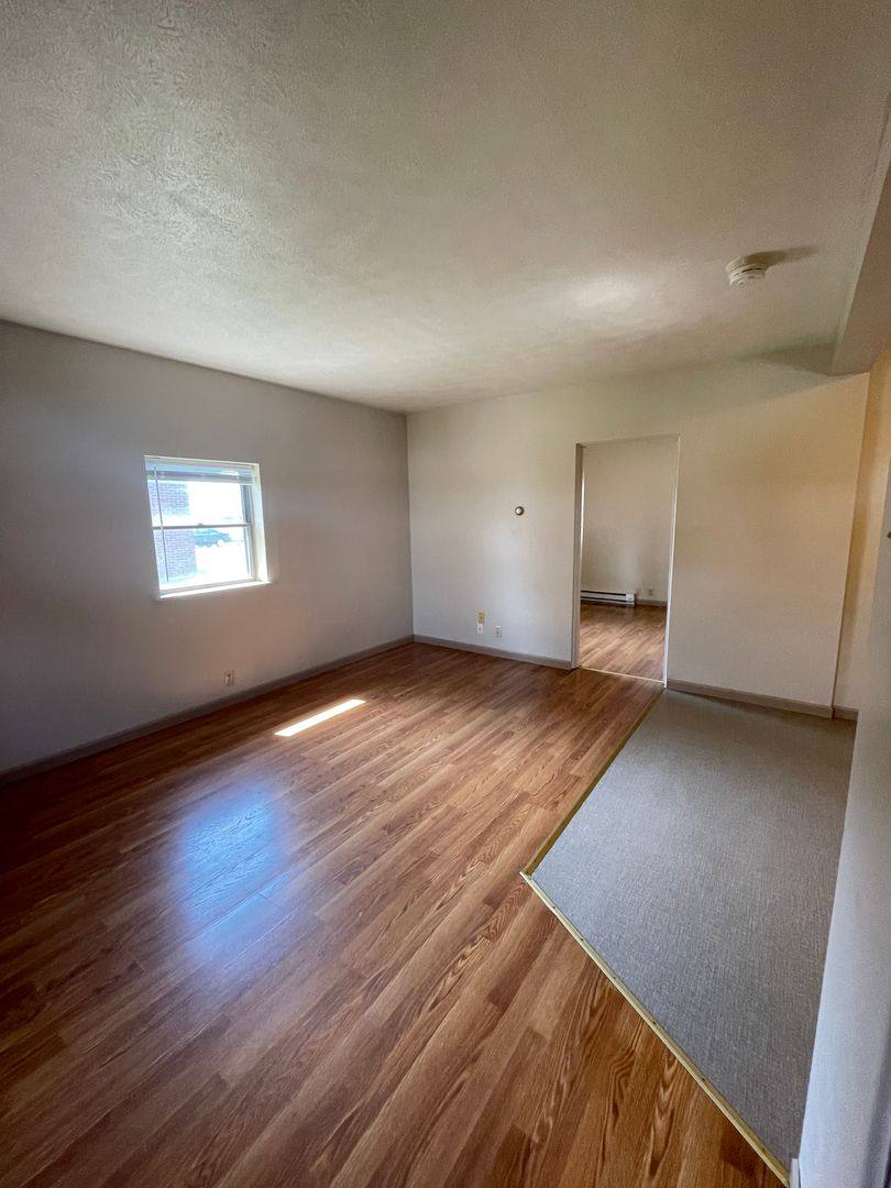 Apartment for rent at 815 W Columbia St, Flora, IN 46929