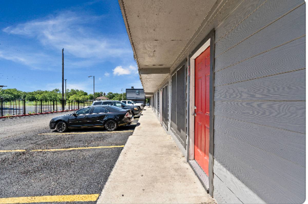Apartment for rent at 3122 Culebra Rd, San Antonio, TX 78228