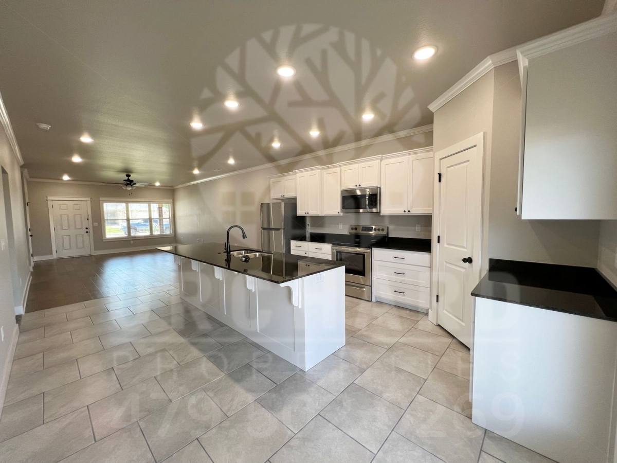 Apartment for rent at 528 Bradford Dr, Springdale, AR 72762