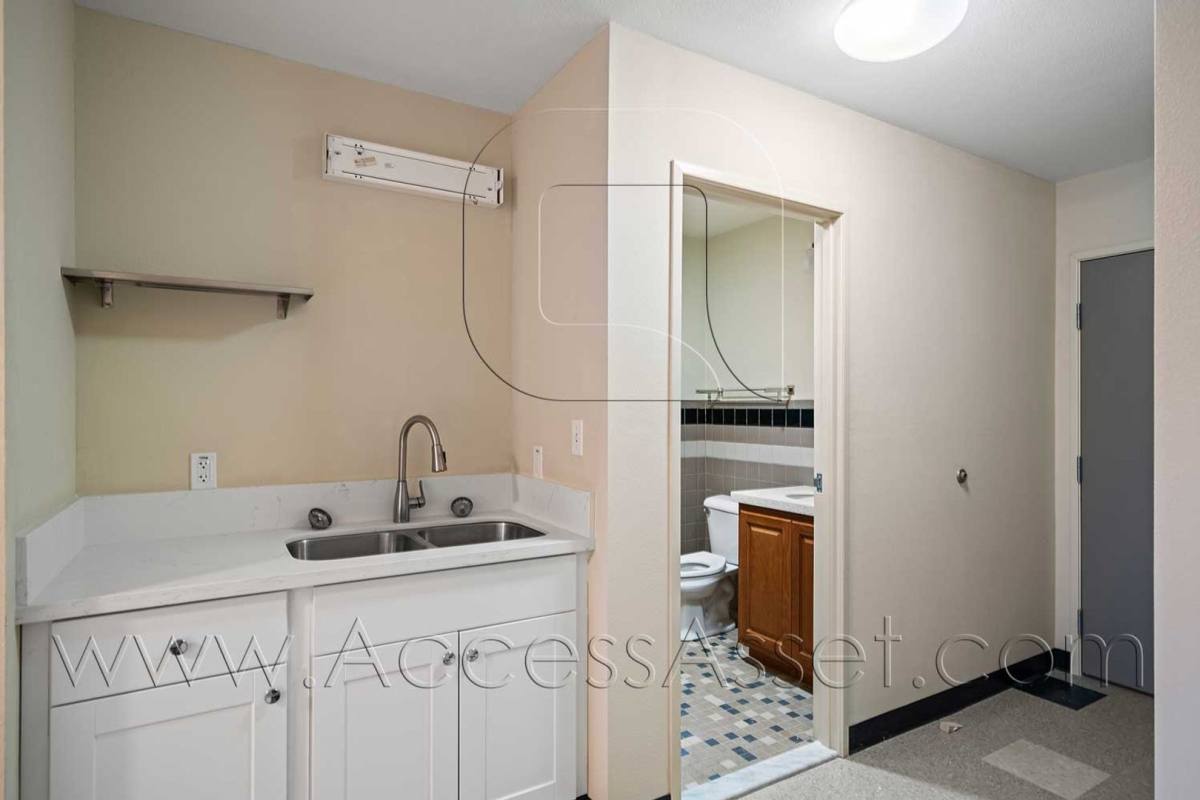 Townhouse for rent at 29255 Old Highway 58 #105, Barstow, CA 92311