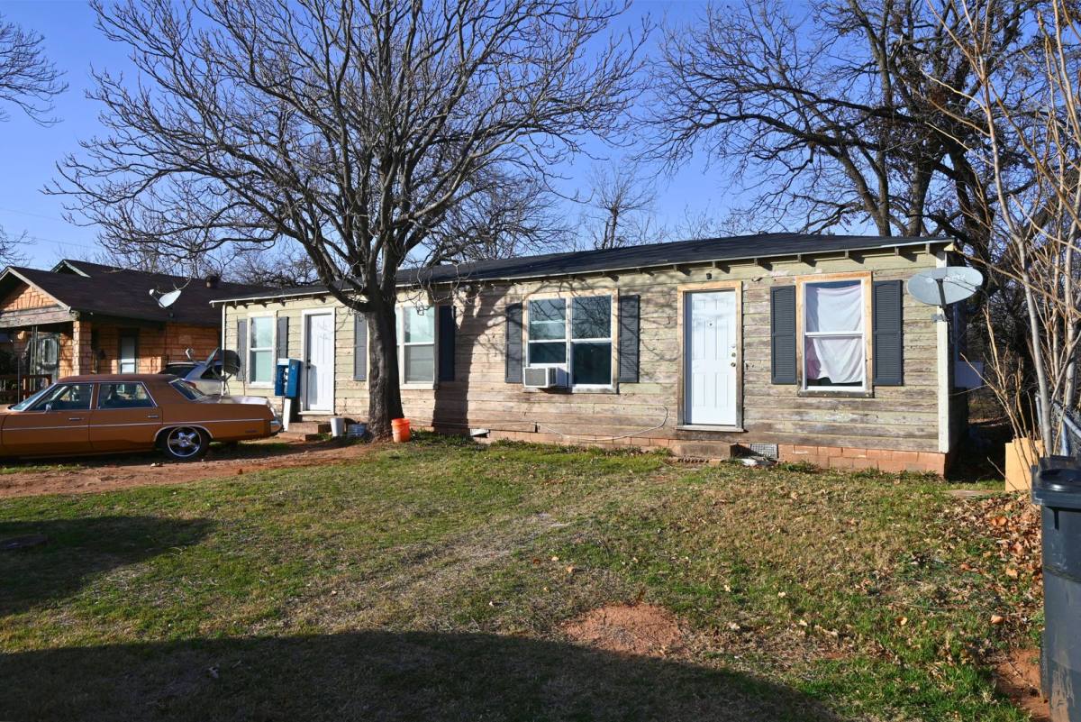 Apartment for rent at 902 Flood St, Wichita Falls, TX 76301