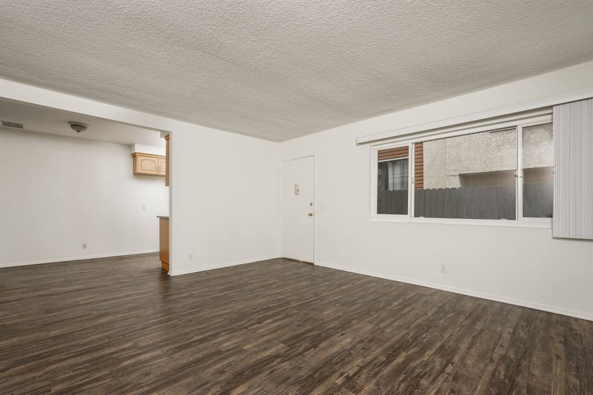 Apartment for rent at 840 Fischer St, Glendale, CA 91205