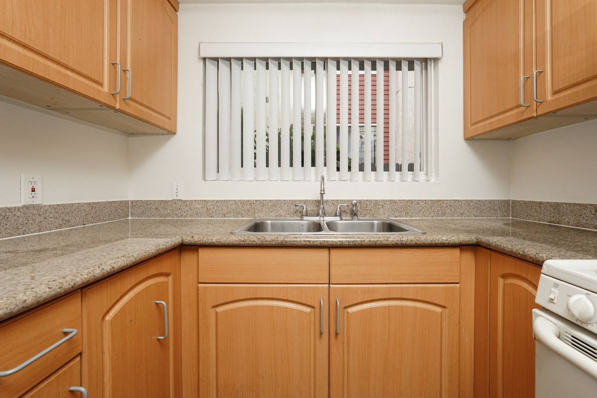 Apartment for rent at 840 Fischer St, Glendale, CA 91205