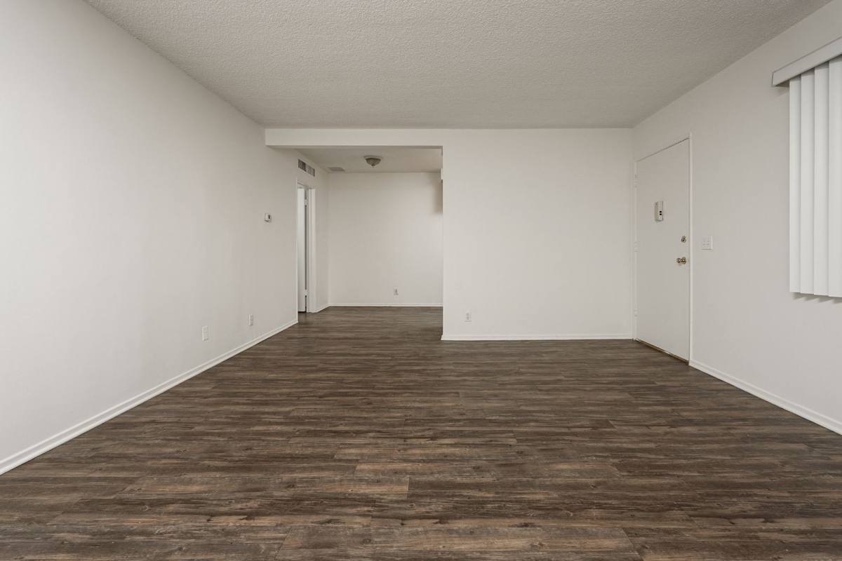 Apartment for rent at 840 Fischer St, Glendale, CA 91205