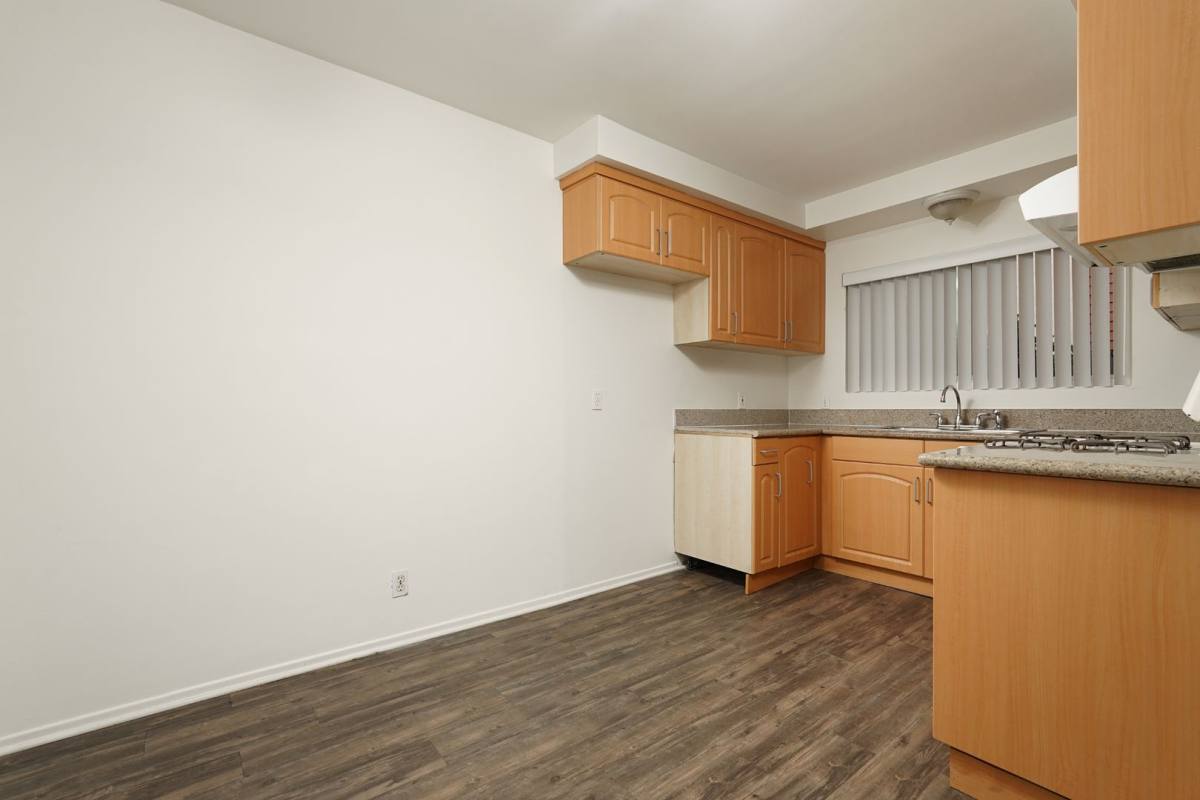 Apartment for rent at 840 Fischer St, Glendale, CA 91205