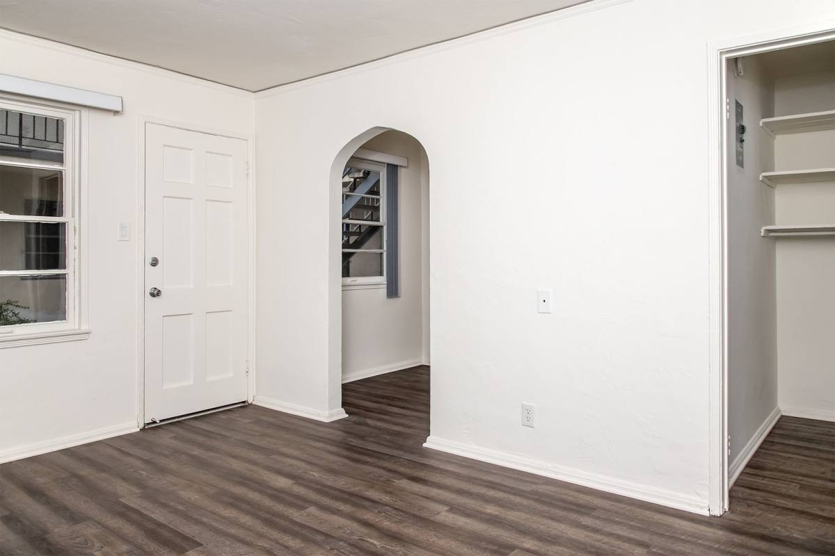 411 E Palmer Ave, Glendale, CA 91205 - Apartment for Rent - Image 14