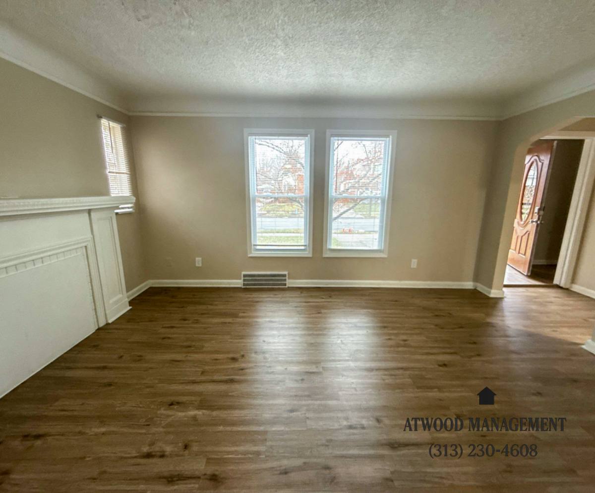 House for rent at 13400 Longview St, Detroit, MI 48213