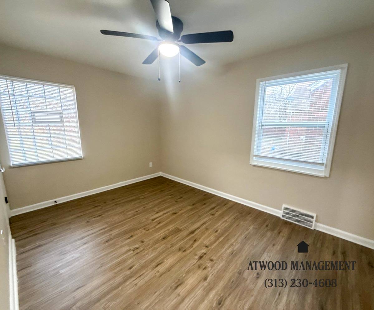 House for rent at 13400 Longview St, Detroit, MI 48213