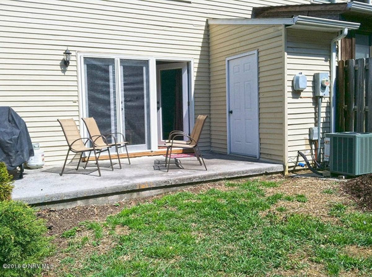 Townhouse for rent at 309 Fairfax Rd, Blacksburg, VA 24060