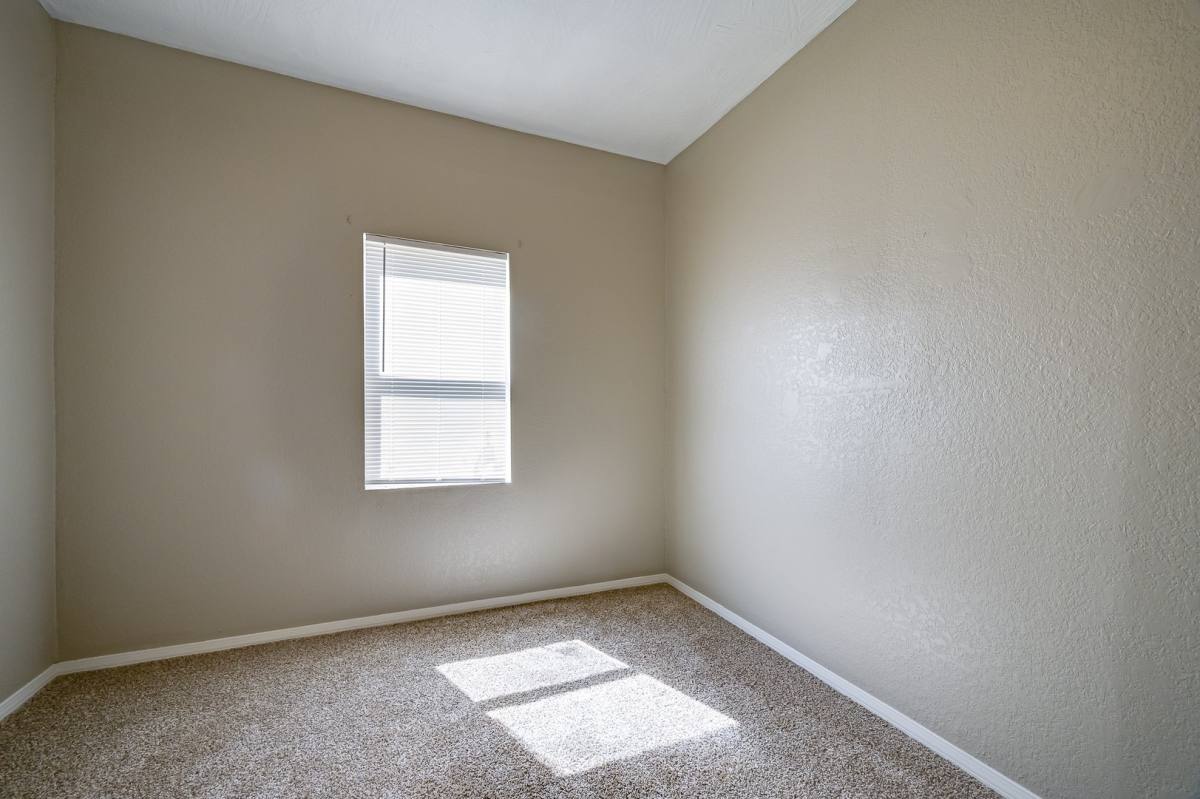 House for rent at 1317 S Pennsylvania Ave, Springfield, MO 65807
