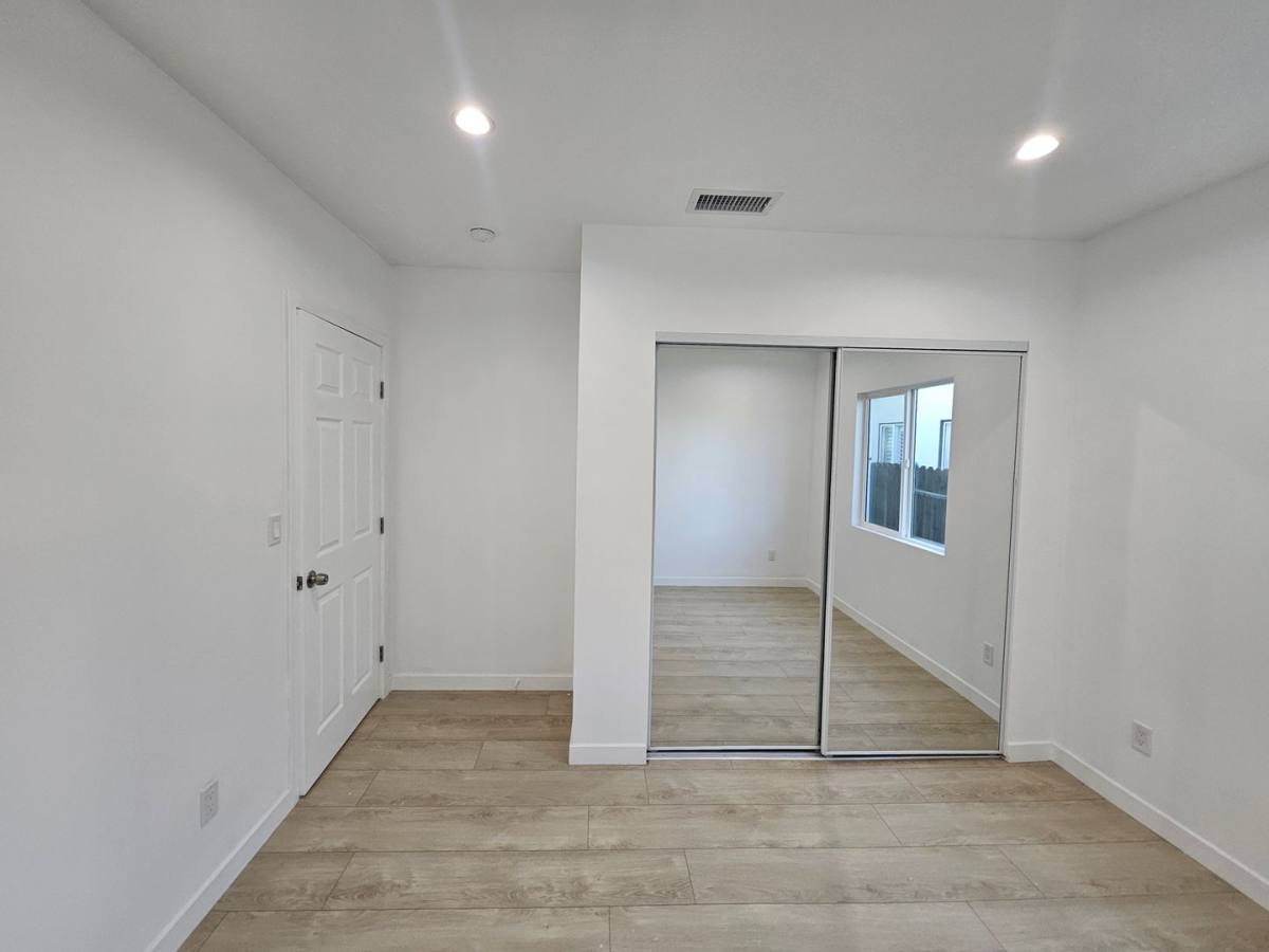Apartment for rent at 22026 Saticoy St, Canoga Park, CA 91303