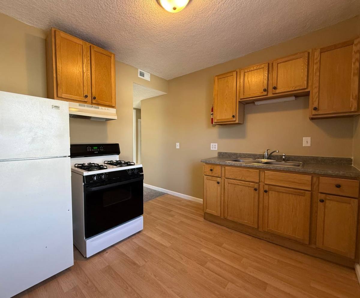Apartment for rent at 2018 2020 Ave, Council Bluffs, IA 51501