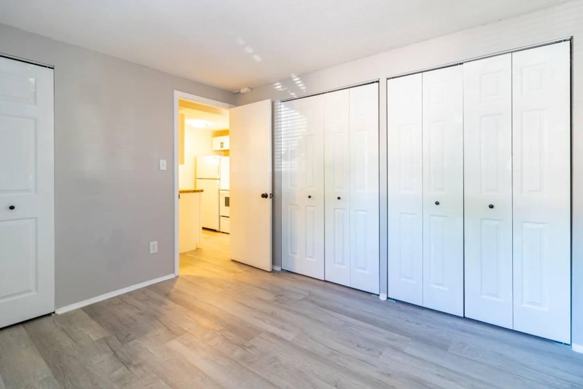 Apartment for rent at 4102 Valley Rd, Cleveland, OH 44109