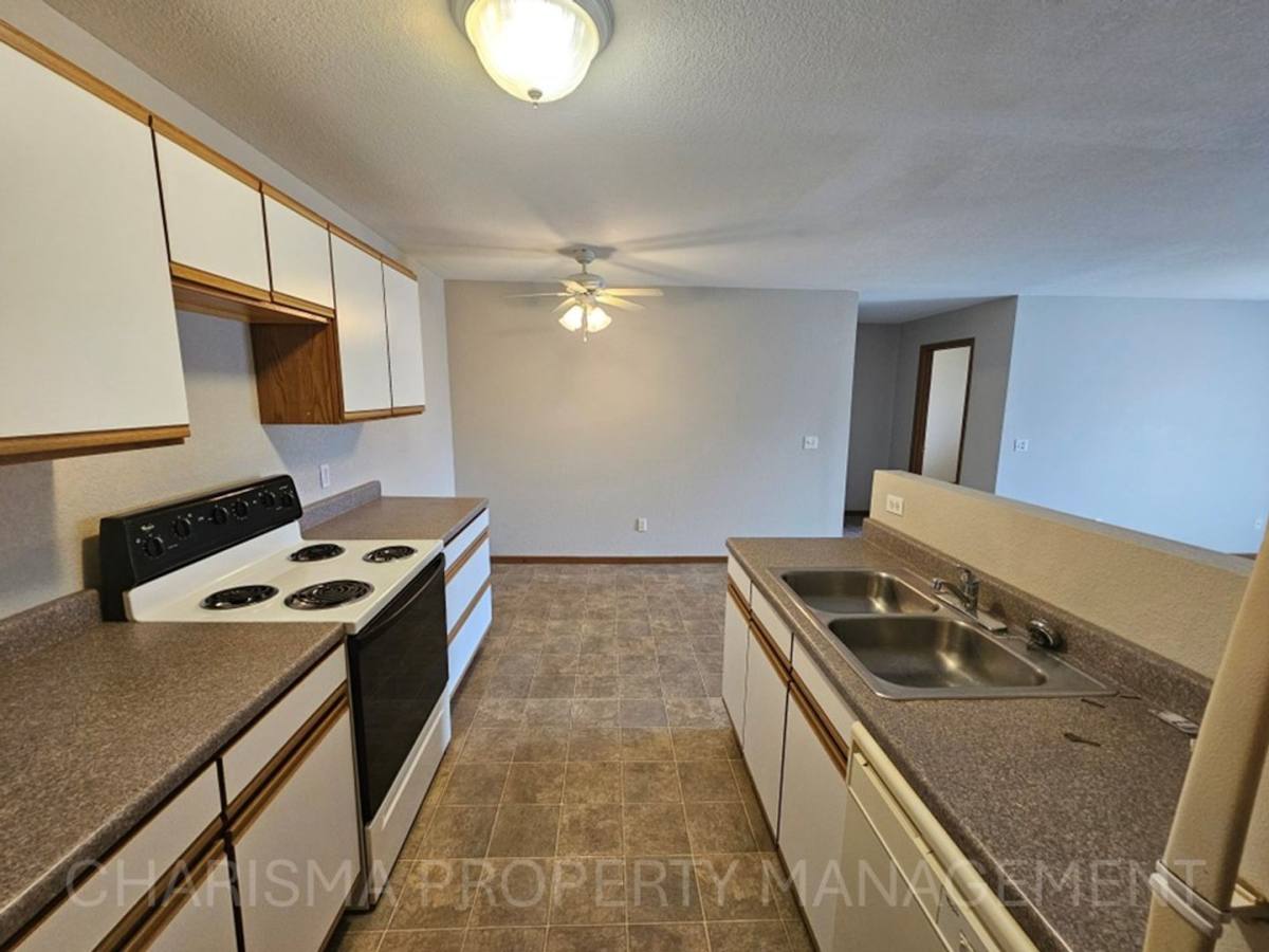 Apartment for rent at 340 N Main Ave, Tea, SD 57064