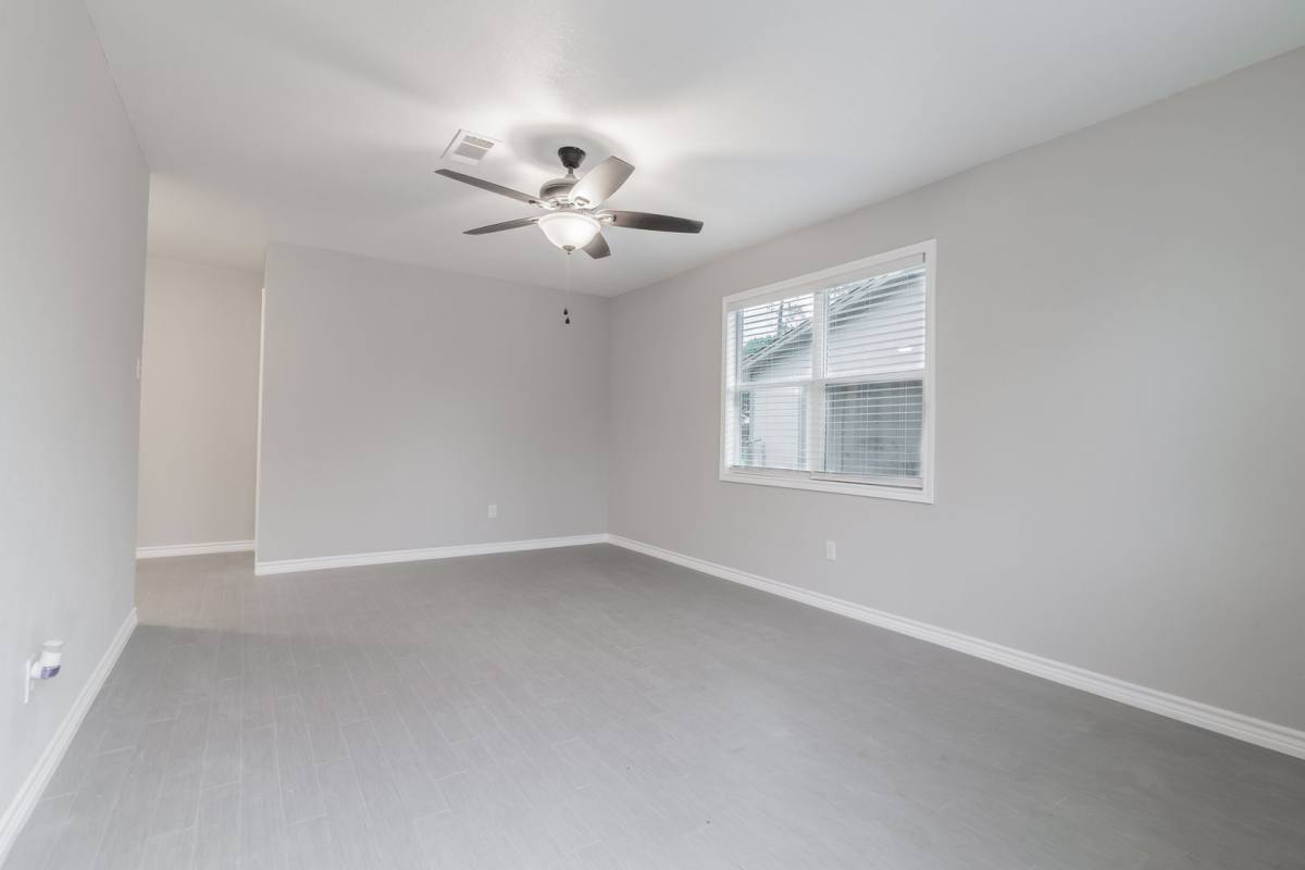 House for rent at 101 Will St, Willis, TX 77378
