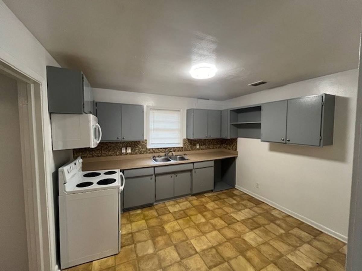 House for rent at 1638 Sharkey St, Tallahassee, FL 32304