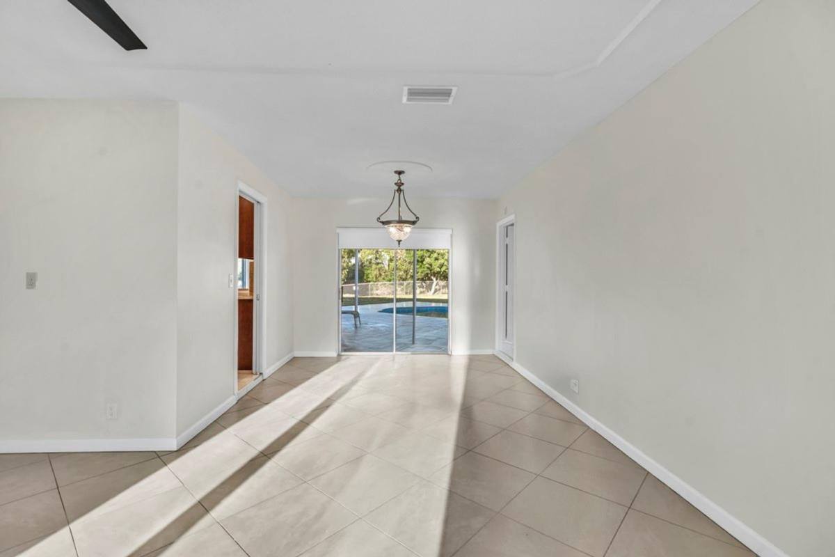 House for rent at 290 NW 65th Ave, Pompano Beach, FL 33063