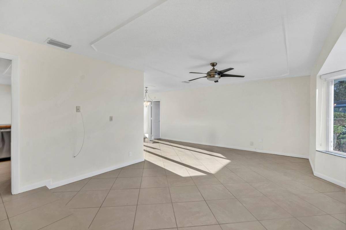 House for rent at 290 NW 65th Ave, Pompano Beach, FL 33063