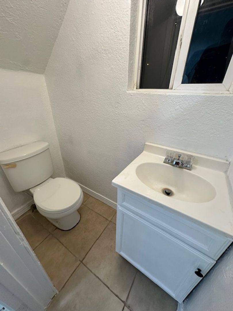 Apartment for rent at 2013 Early St, Lynchburg, VA 24503