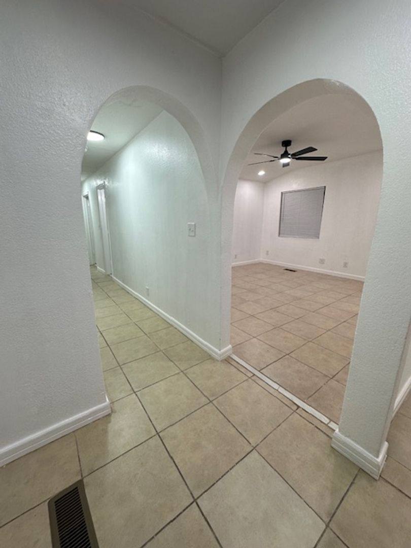 Apartment for rent at 2013 Early St, Lynchburg, VA 24503