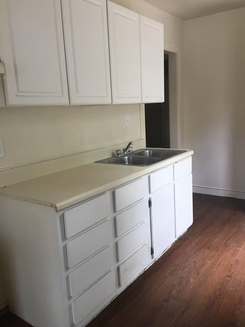 Apartment for rent at 301 E Ann St, Valdosta, GA 31601